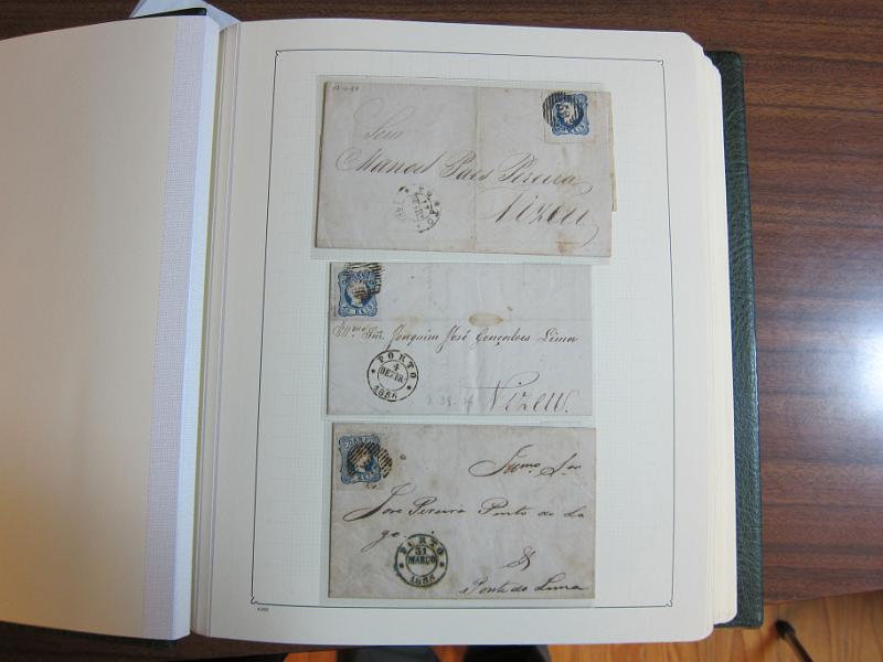 0014 (5).jpg -     Lote:    14      Marcofilia      Lotes Especiais       Descrição:      Portugal.   Colecção montada em dois álbuns com estudo especializado das marcas de duplo círculo e circulares do Porto, com selos de diversas emissões e cartas. Lote a ver.        Lote       Valor Base:     &euro; 1.500,00     Valor Venda:     &euro; 1.500,00     